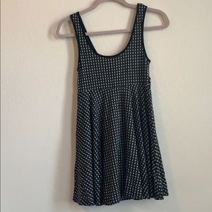 🍉F21 Black/White Dress